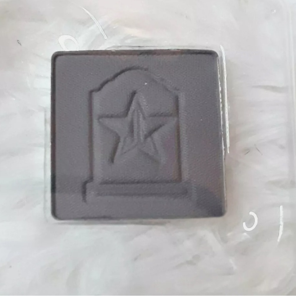 Jeffree Star Eyeshadow - Picture 3 of 3